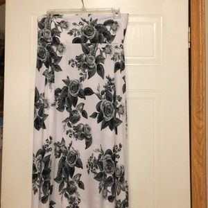 Agnes & Dora Maxi Skirt New